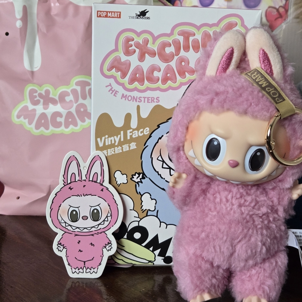 RESTOCK- VIRAL Pop Mart  - Labubu Exciting Macaroon - Lychee Berry